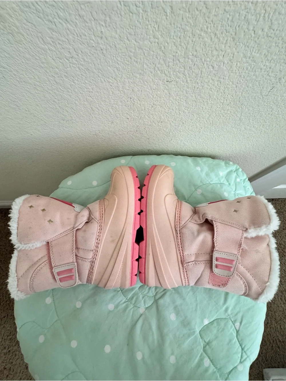 Cat & Jack Pink Rainbow Snow Boots for Kids size 10